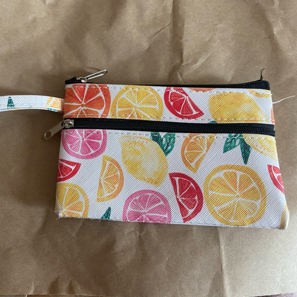 Colorful Citrus Print Women's Wristlet